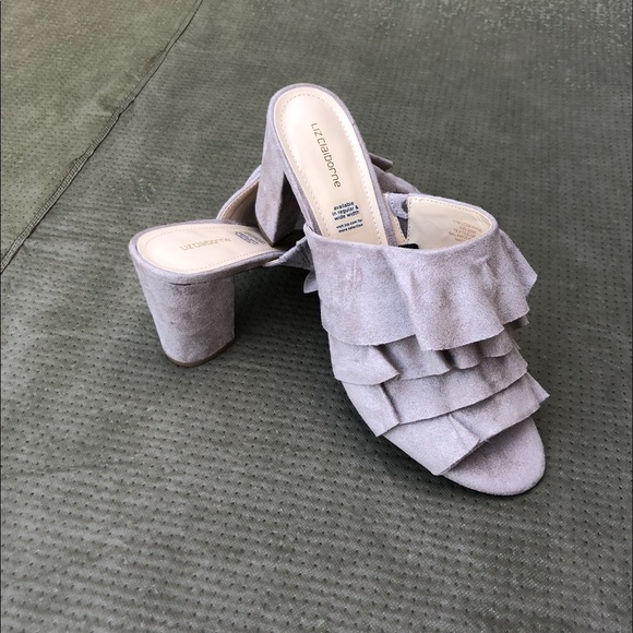 Shoes - Picture 3 of 6